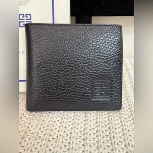 Givenchy NWT Mens Black Leather Wallet Italian calfskin